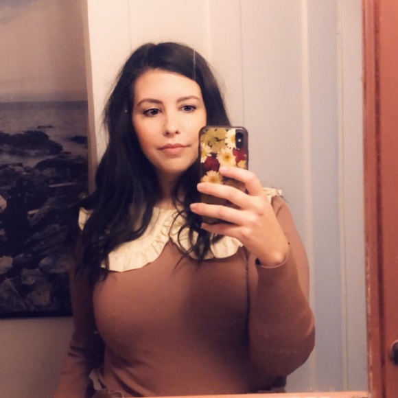 Meet your Posher, Kait - Picture 2 of 2